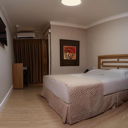Mara Turismo Hotel Catalão Esterno foto