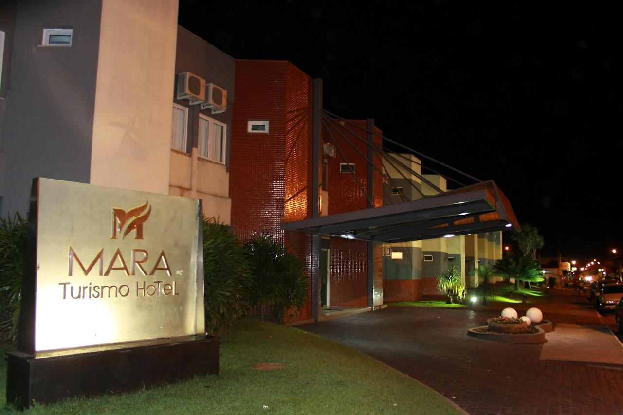 Mara Turismo Hotel Catalão Esterno foto