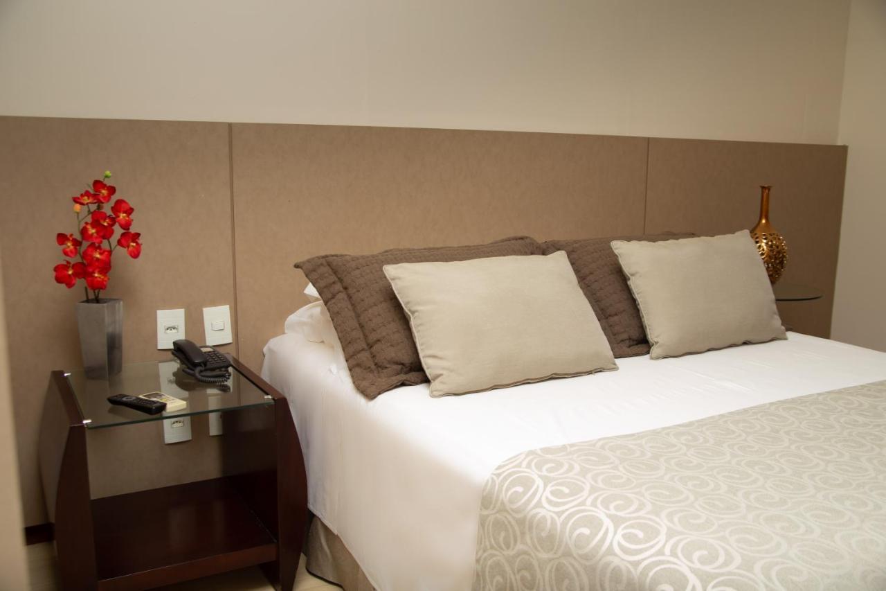 Mara Turismo Hotel Catalão Esterno foto